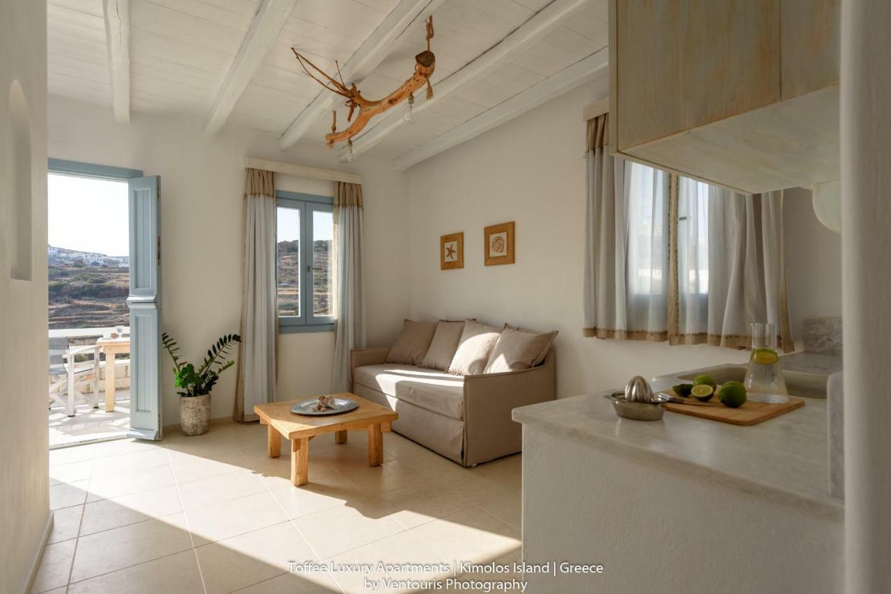 Vila Toffee Kímolos Exteriér fotografie