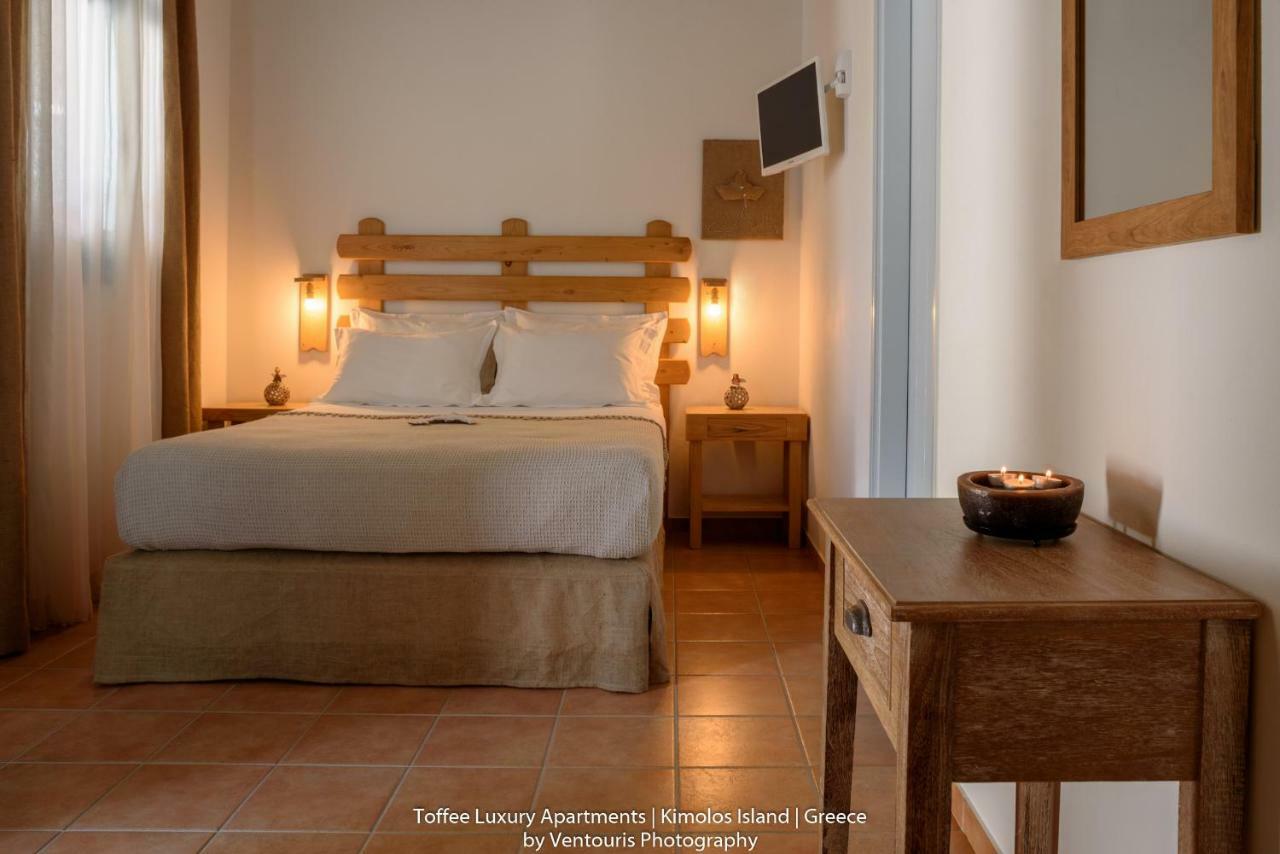 Vila Toffee Kímolos Exteriér fotografie