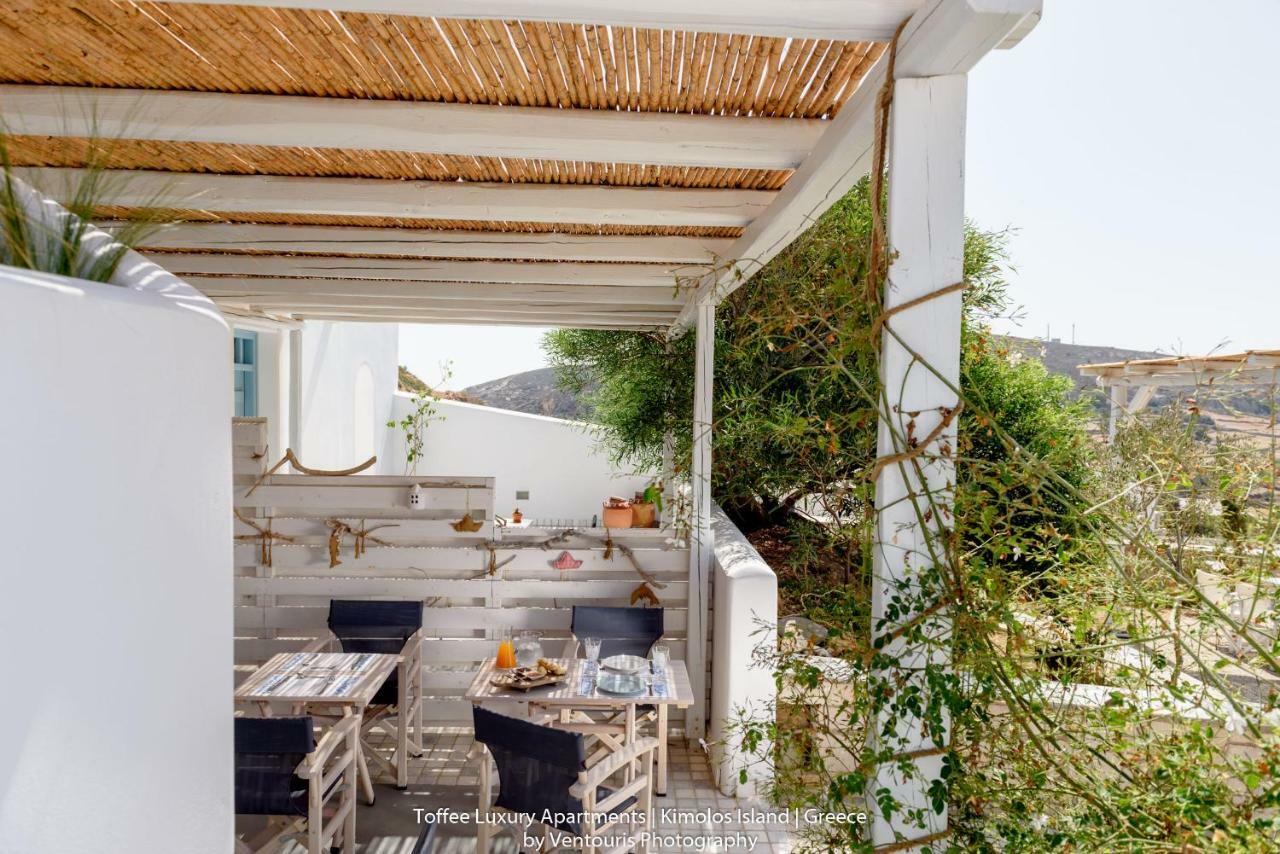 Vila Toffee Kímolos Exteriér fotografie