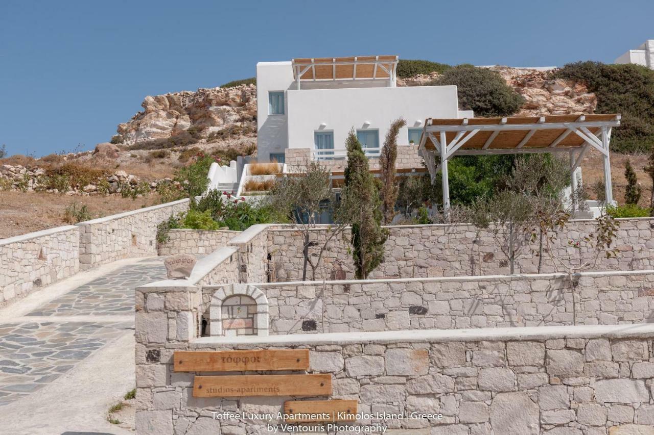 Vila Toffee Kímolos Exteriér fotografie