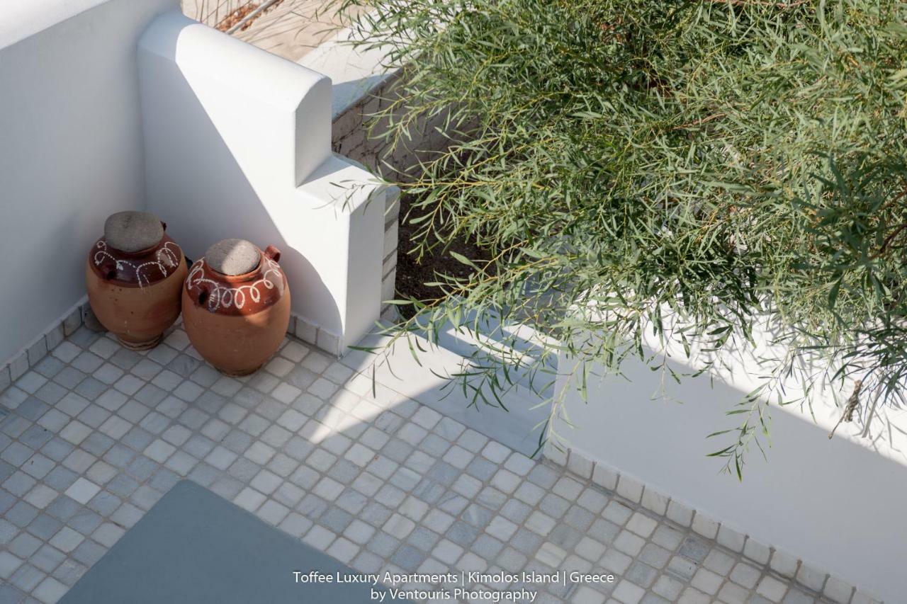 Vila Toffee Kímolos Exteriér fotografie