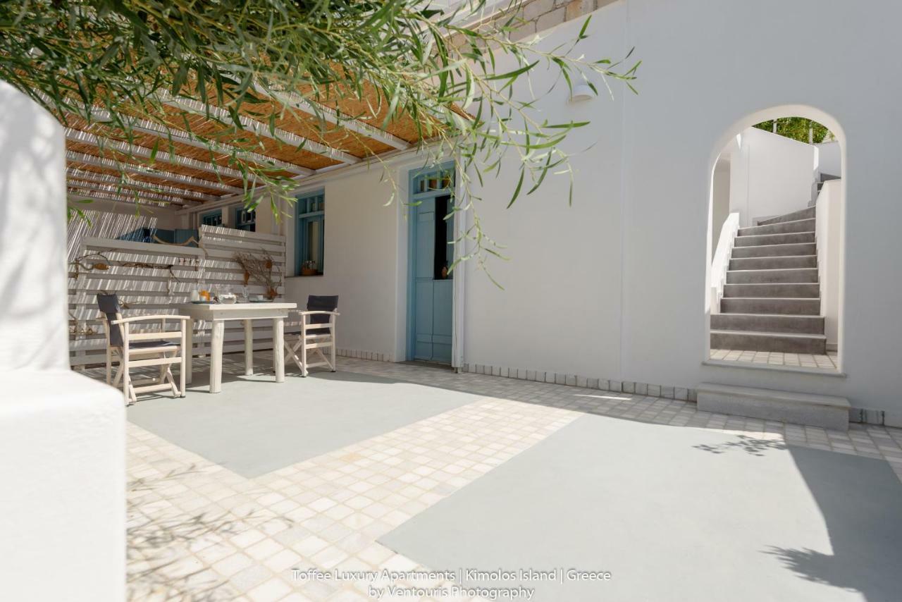Vila Toffee Kímolos Exteriér fotografie