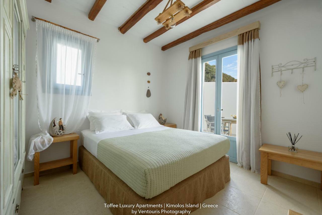 Vila Toffee Kímolos Exteriér fotografie