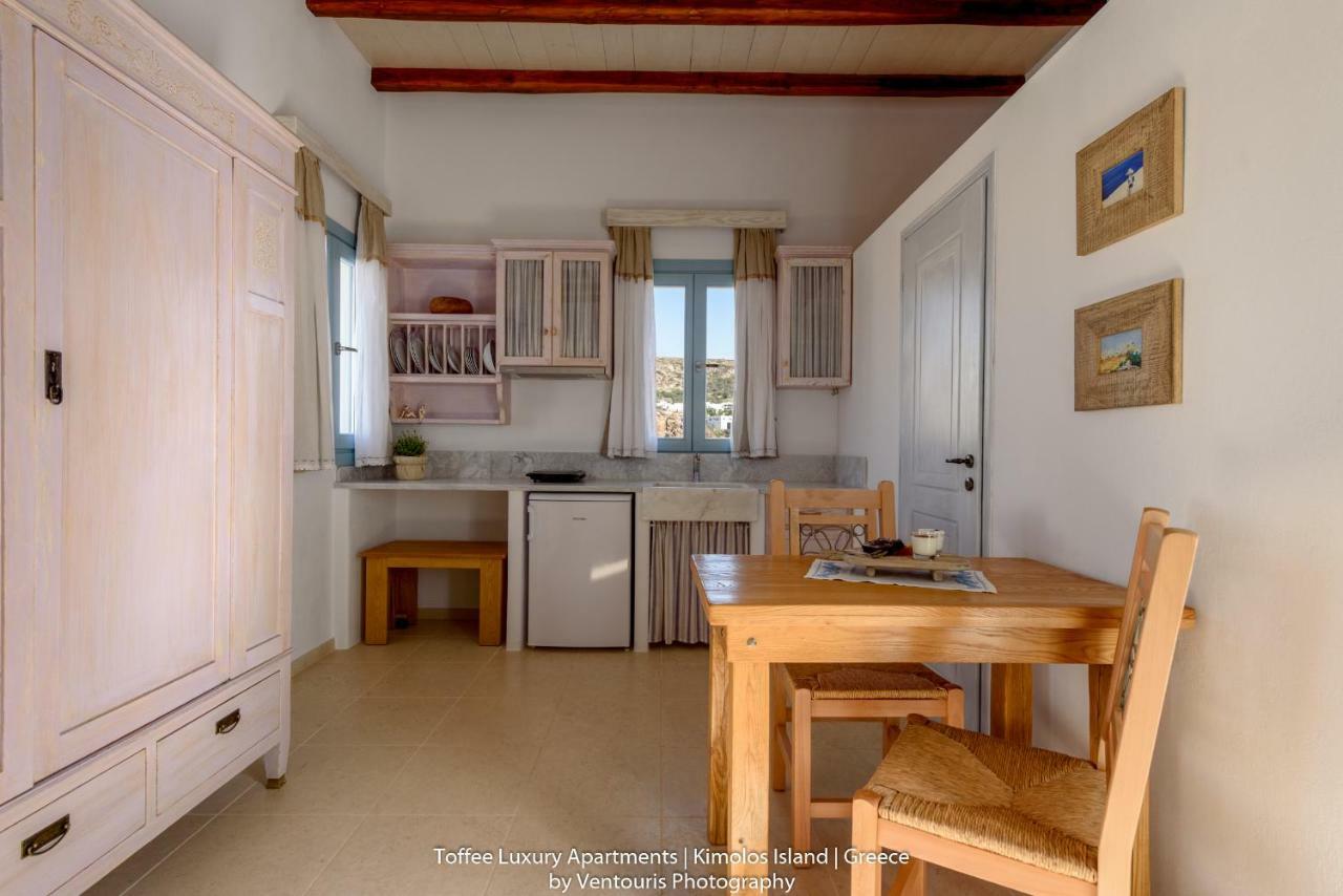 Vila Toffee Kímolos Exteriér fotografie