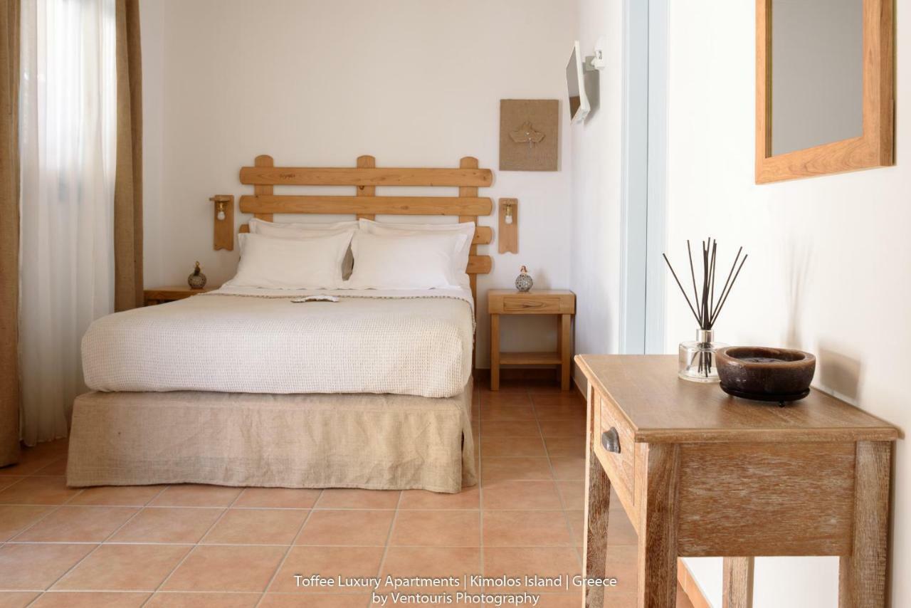 Vila Toffee Kímolos Exteriér fotografie